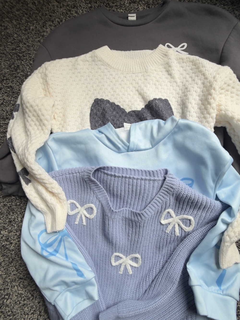 BOWS CUTE sweaters and hoodie SET (size Girl 9Y-11Y)